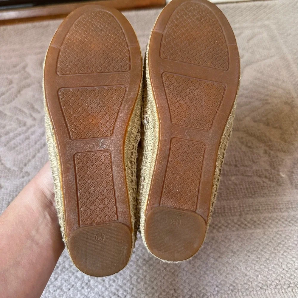 Tory Burch beige cream canvas cap toe espadrille flats SIZE 6.5‎